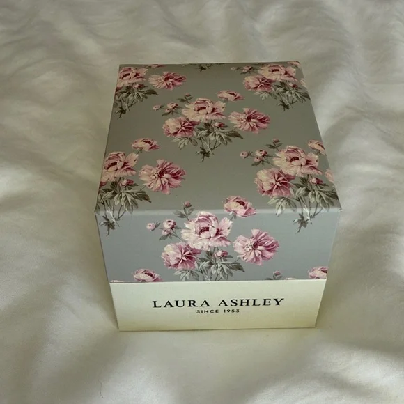 Gold Mesh Watch Womens New Laura Ashley - Picture 5 of 6